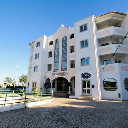 Vau Costa With Pool Apartment