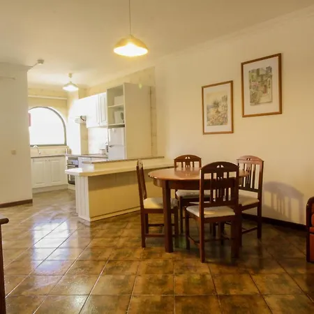 Apartment Vau Costa With Pool Alvor